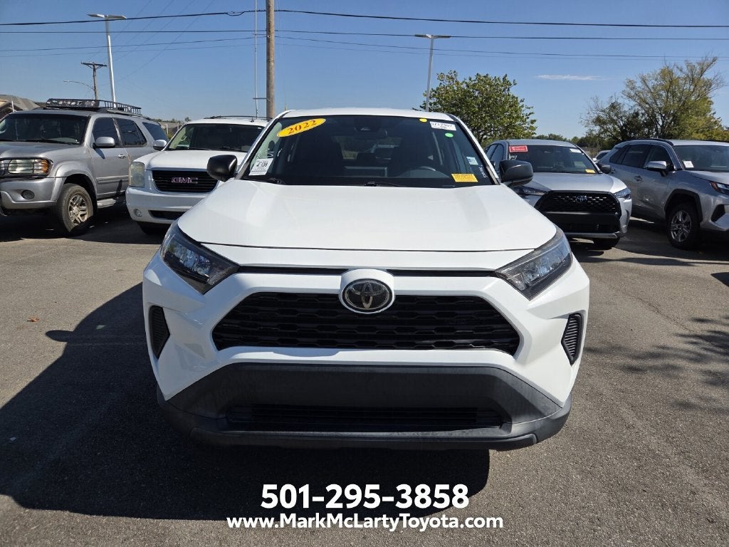 2022 Toyota RAV4 LE