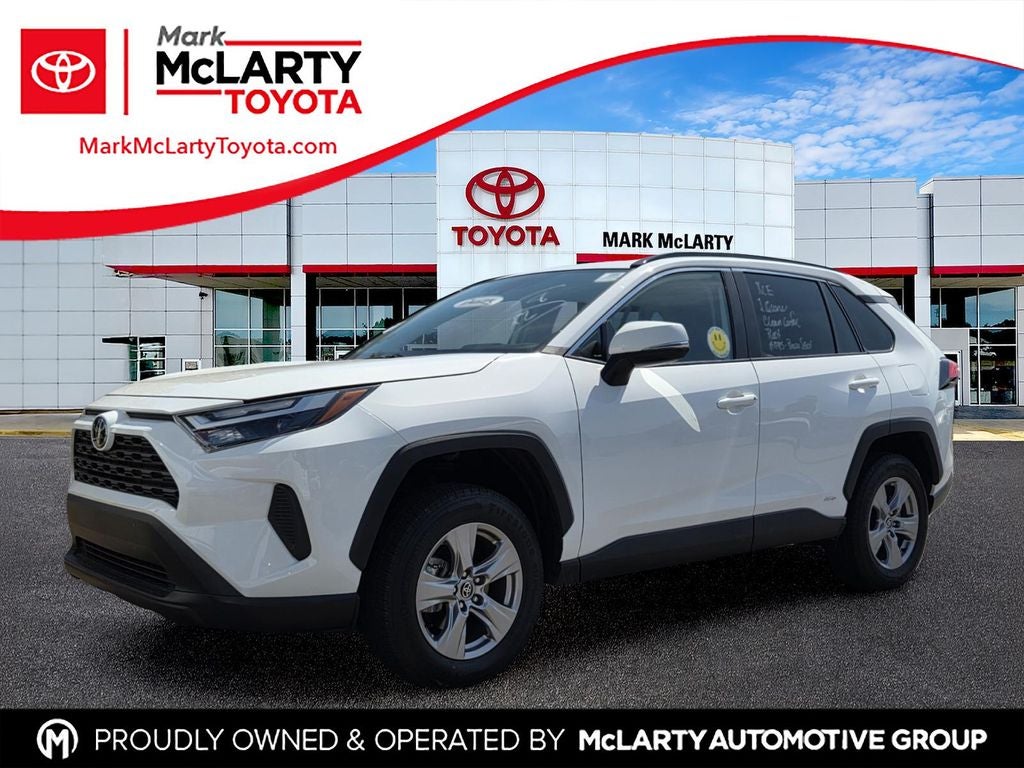 2025 Toyota RAV4 Hybrid XLE