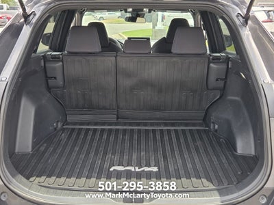 2023 Toyota RAV4 Hybrid SE
