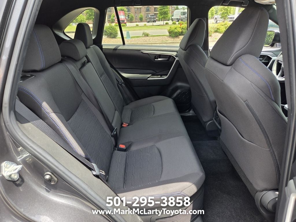 2023 Toyota RAV4 Hybrid SE