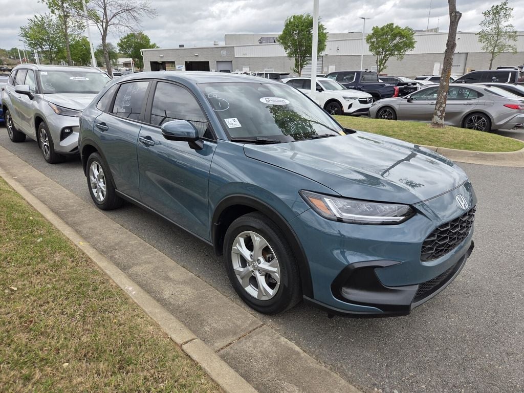 2025 Honda HR-V LX