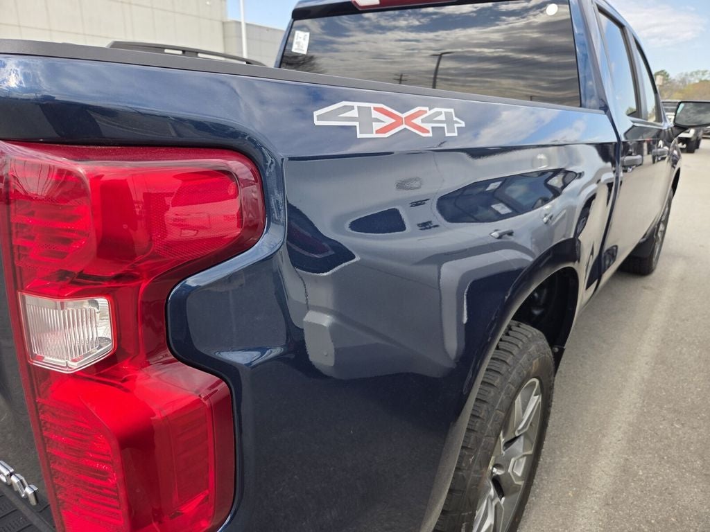 2023 Chevrolet Silverado Custom