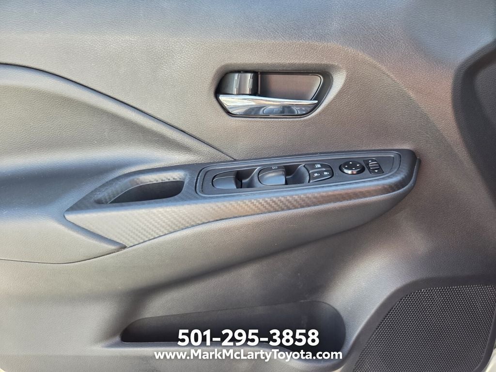 2023 Nissan Versa 1.6 SV