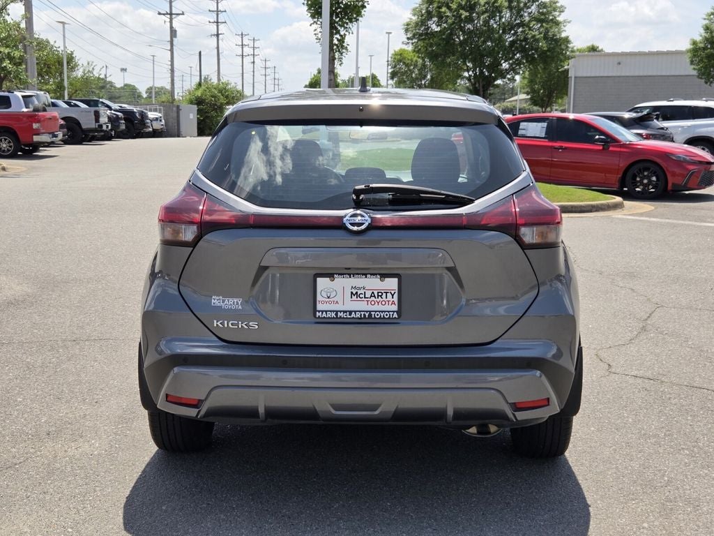 2021 Nissan Kicks S