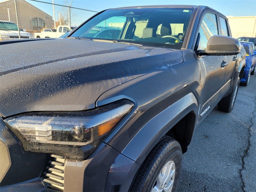 2024 Toyota TACOMA SR5 SR5