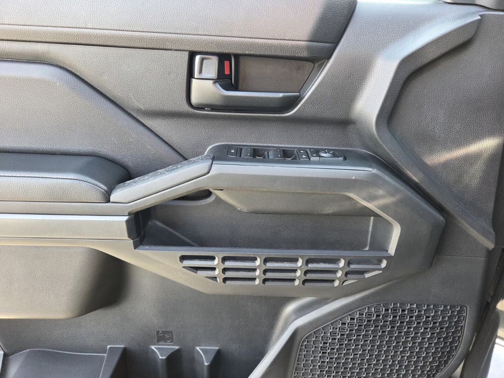 2024 Toyota TACOMA SR5 SR5