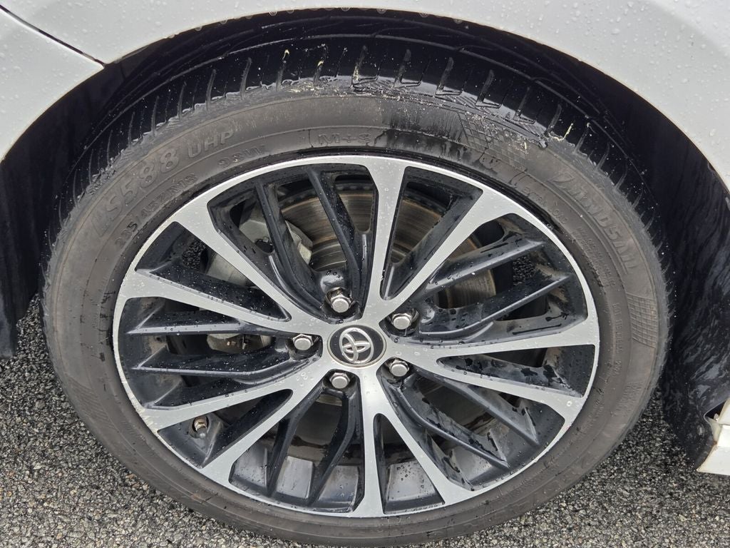 2019 Toyota CAMRY SE