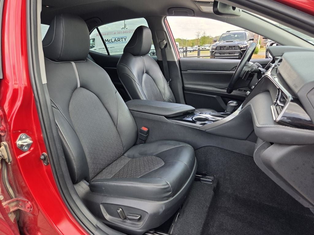 2019 Toyota CAMRY XSE