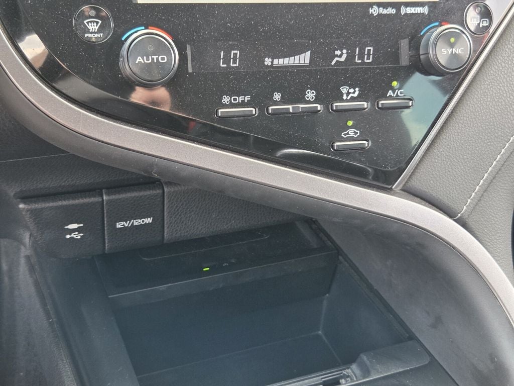 2019 Toyota CAMRY XSE