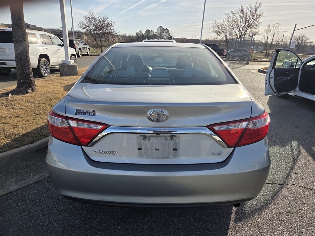2015 Toyota CAMRY LE