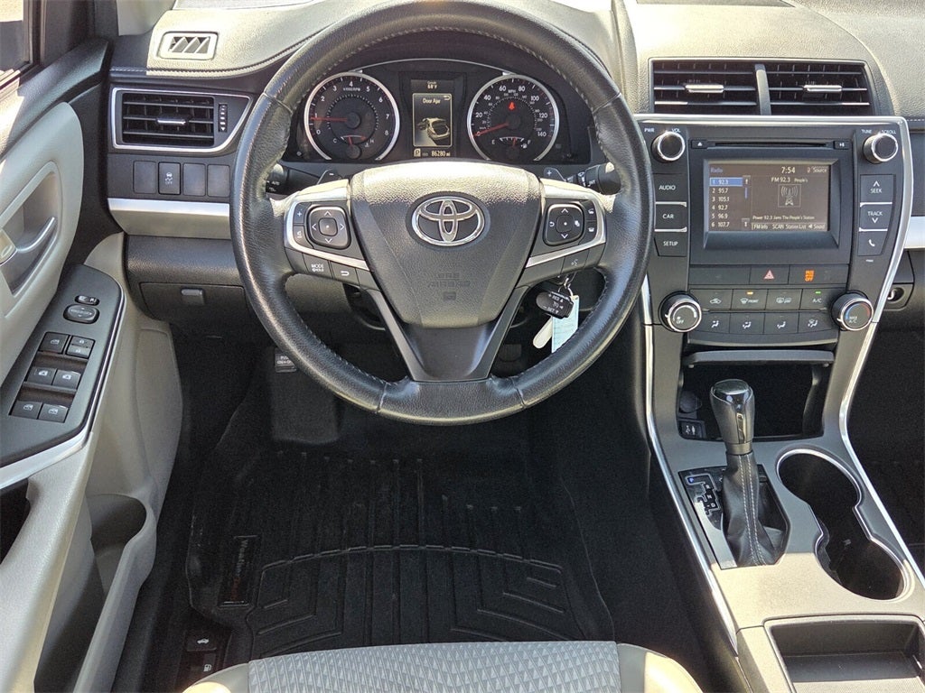 2015 Toyota CAMRY SE