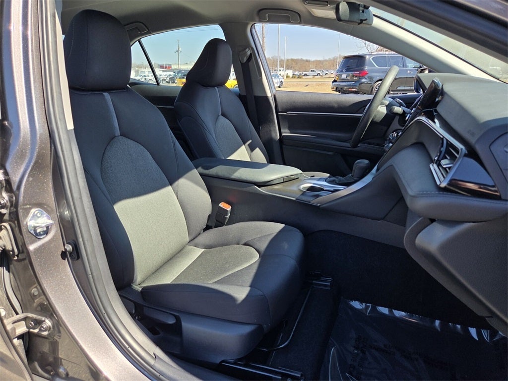 2024 Toyota CAMRY LE