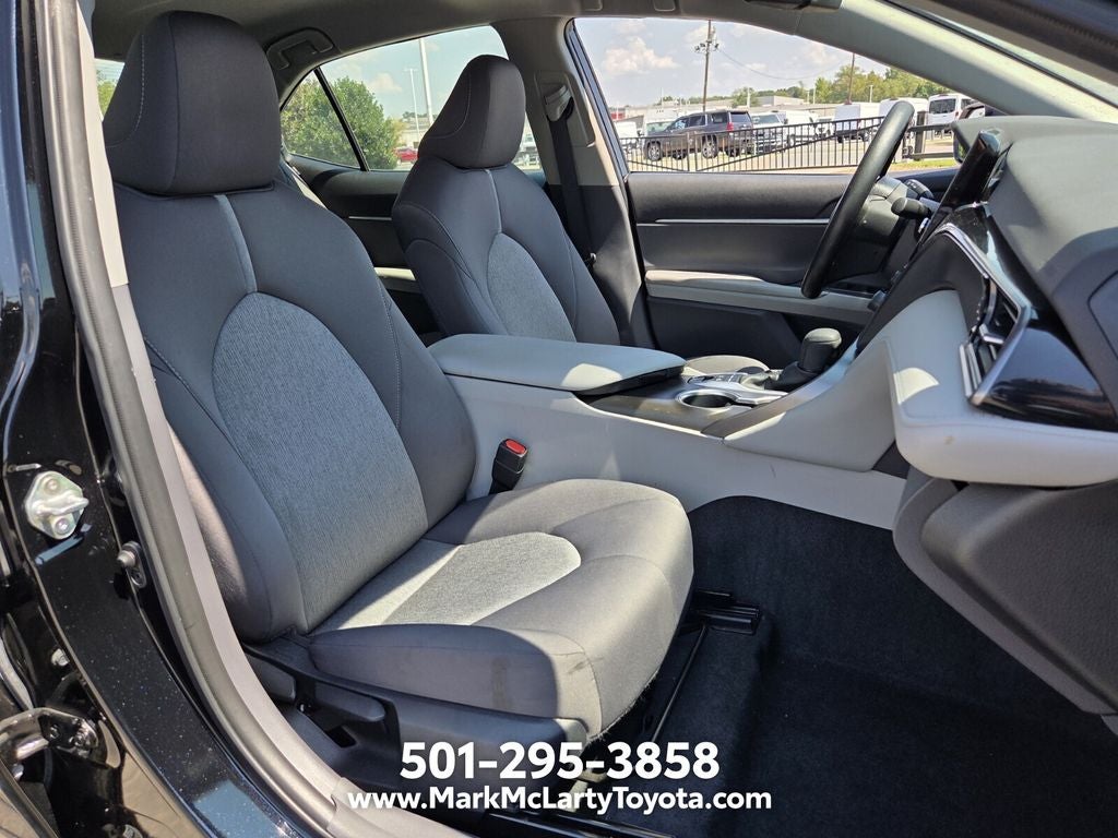 2023 Toyota Camry Hybrid LE