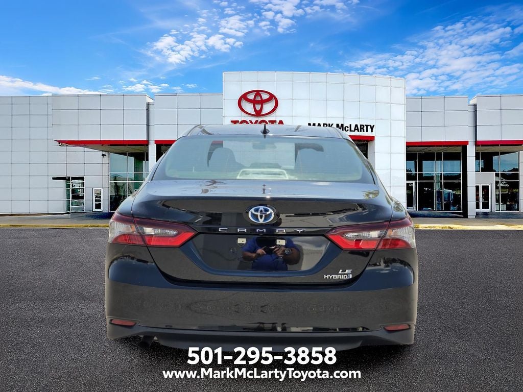2023 Toyota Camry Hybrid LE