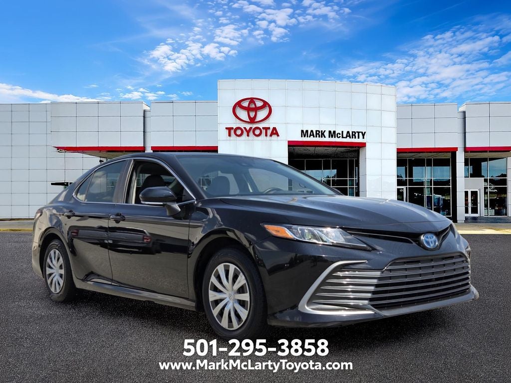 2023 Toyota Camry Hybrid LE