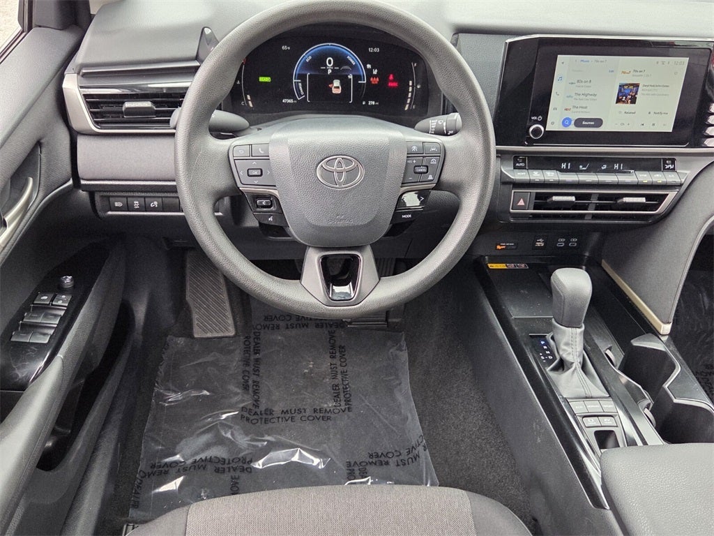 2025 Toyota CAMRY LE