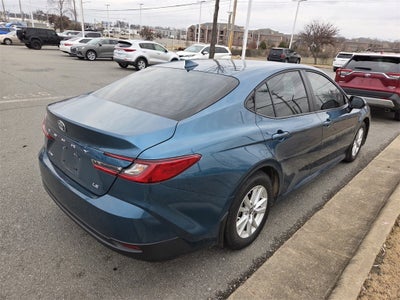 2025 Toyota CAMRY LE