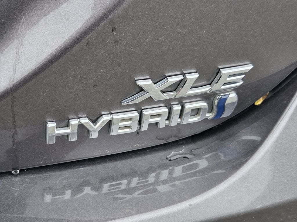 2022 Toyota CAMRY XLE