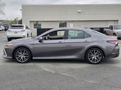 2022 Toyota CAMRY XLE