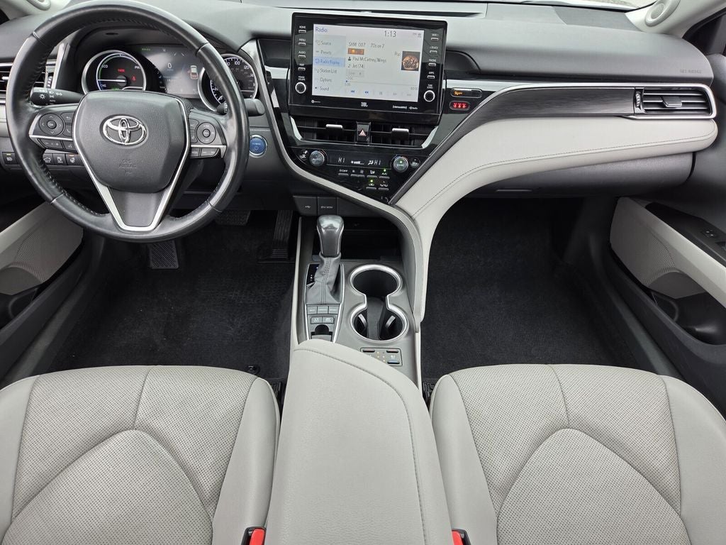 2022 Toyota CAMRY XLE
