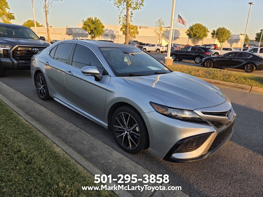2024 Toyota Camry SE