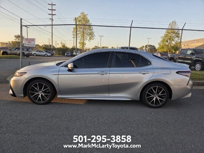 2024 Toyota Camry SE