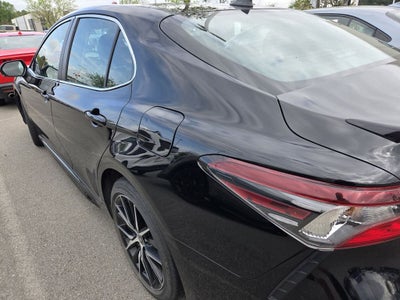 2024 Toyota CAMRY SE