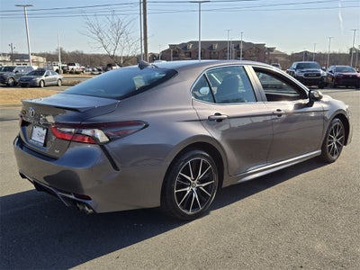 2024 Toyota CAMRY SE