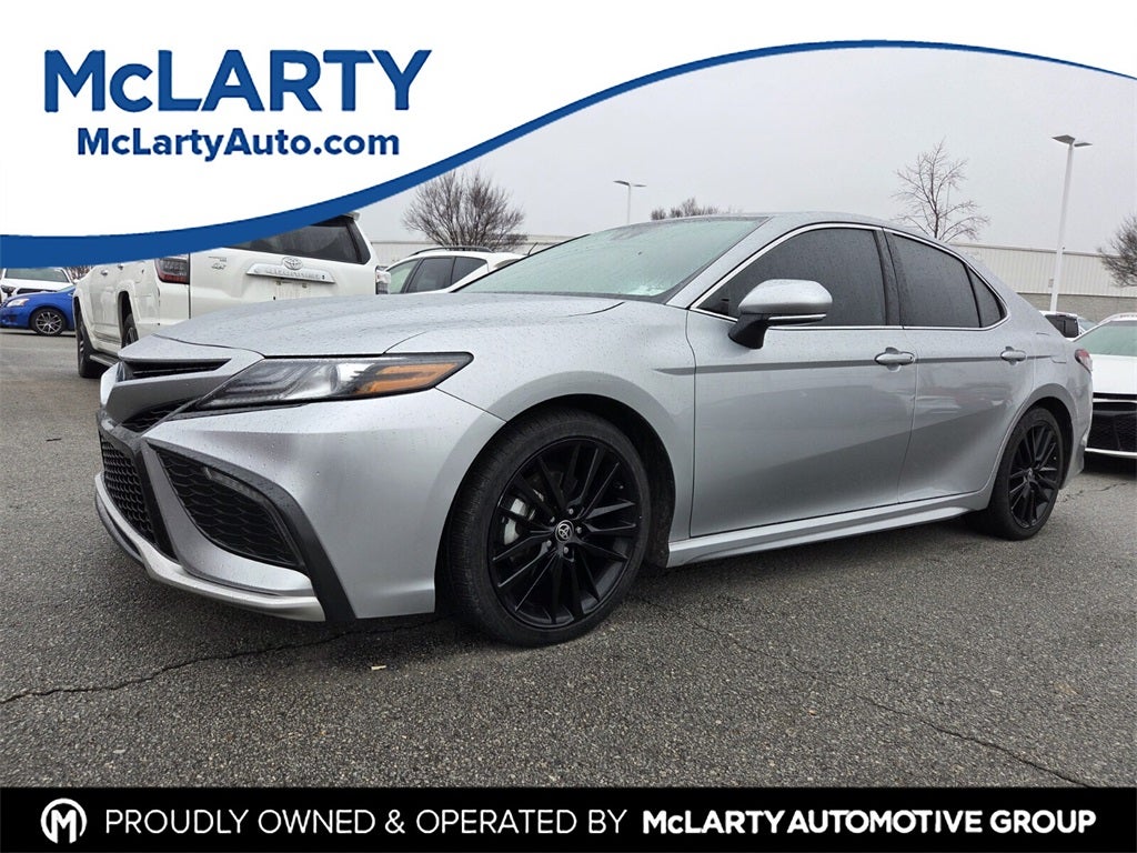 2022 Toyota Camry Hybrid XSE