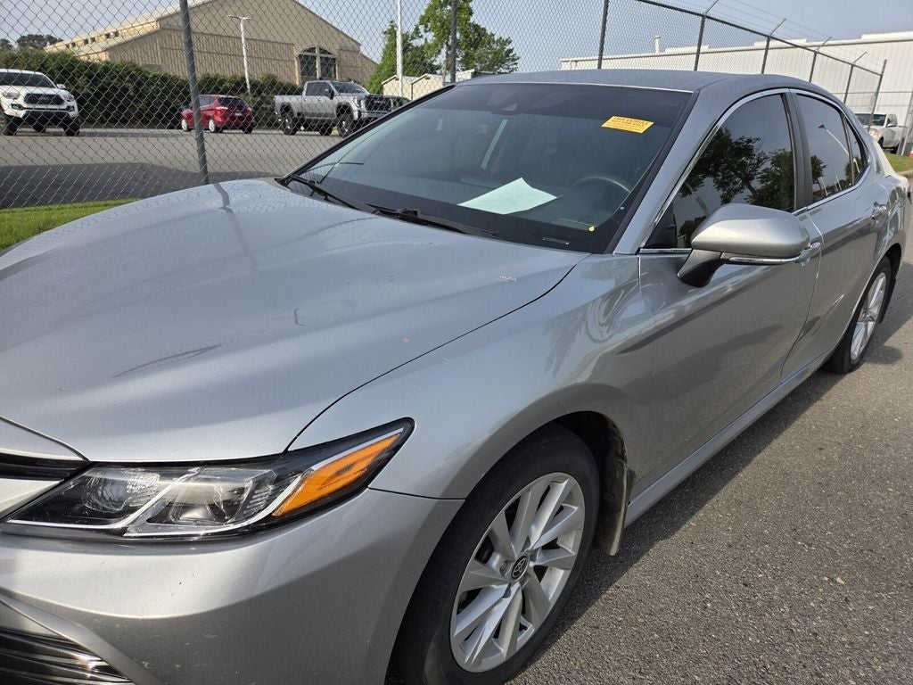 2022 Toyota CAMRY LE