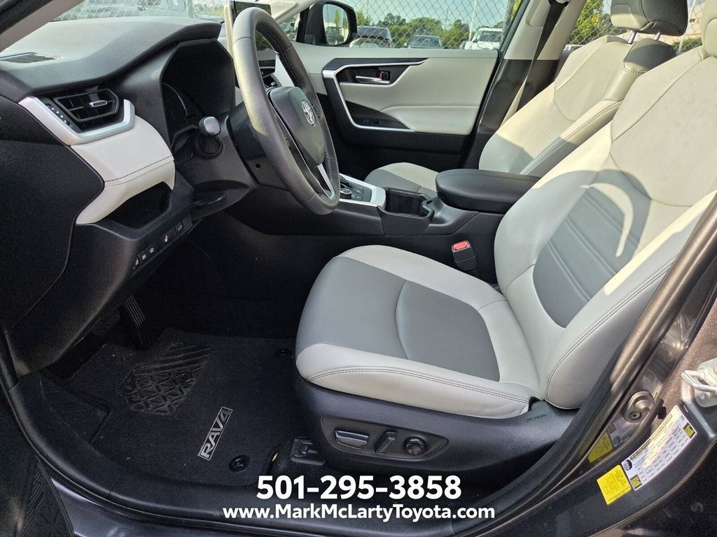 2023 Toyota RAV4 Hybrid XLE Premium