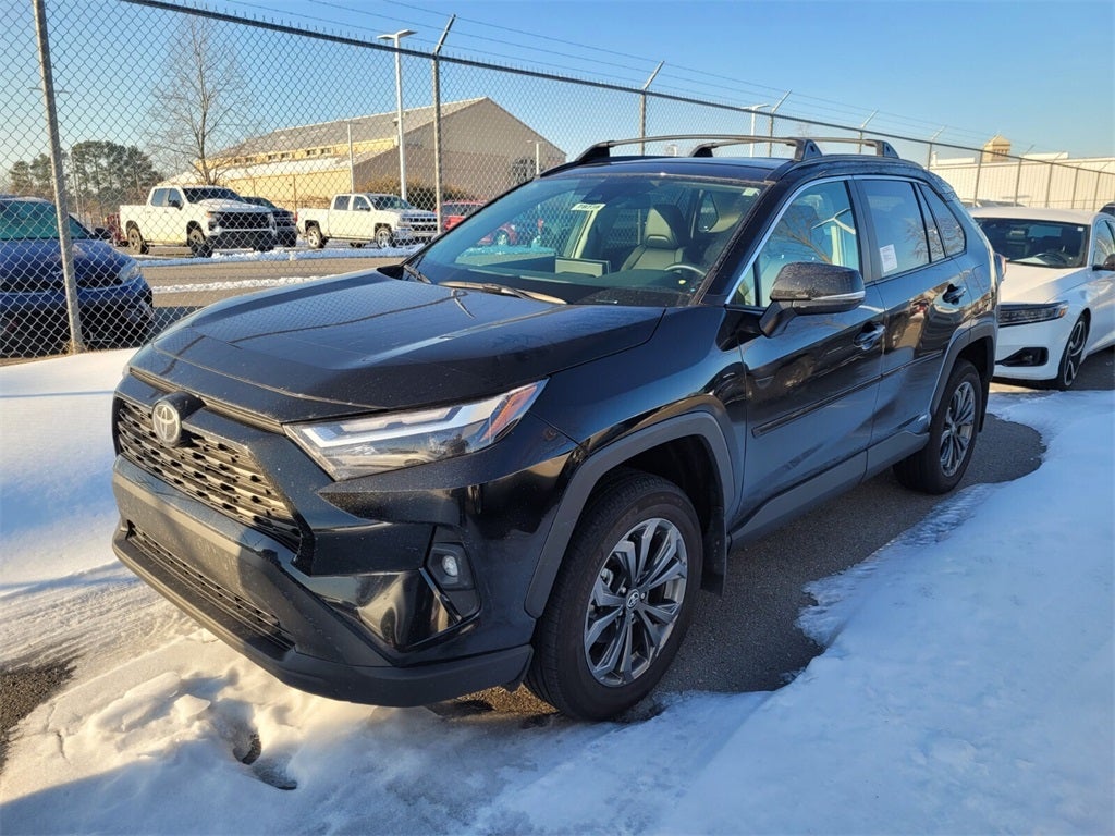 2025 Toyota RAV4 HYBRID XLE Premium