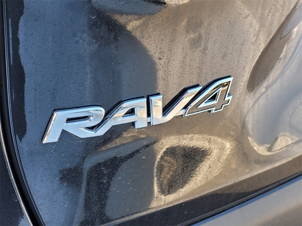 2025 Toyota RAV4 HYBRID XLE Premium