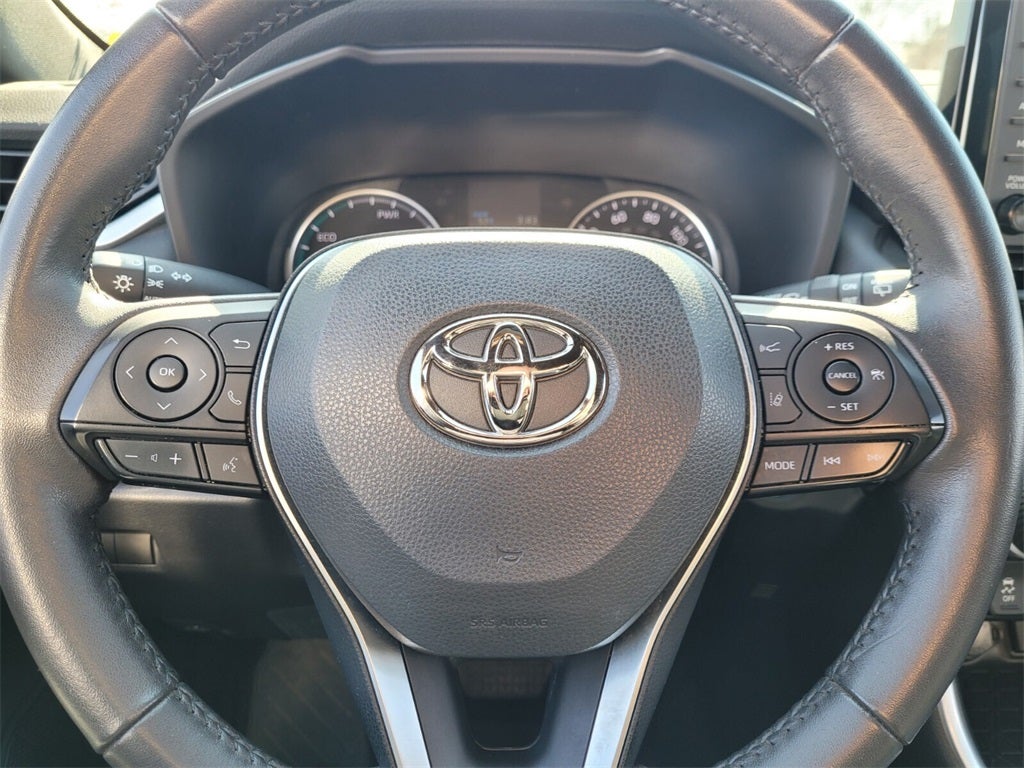 2022 Toyota RAV4 HYBRID SE