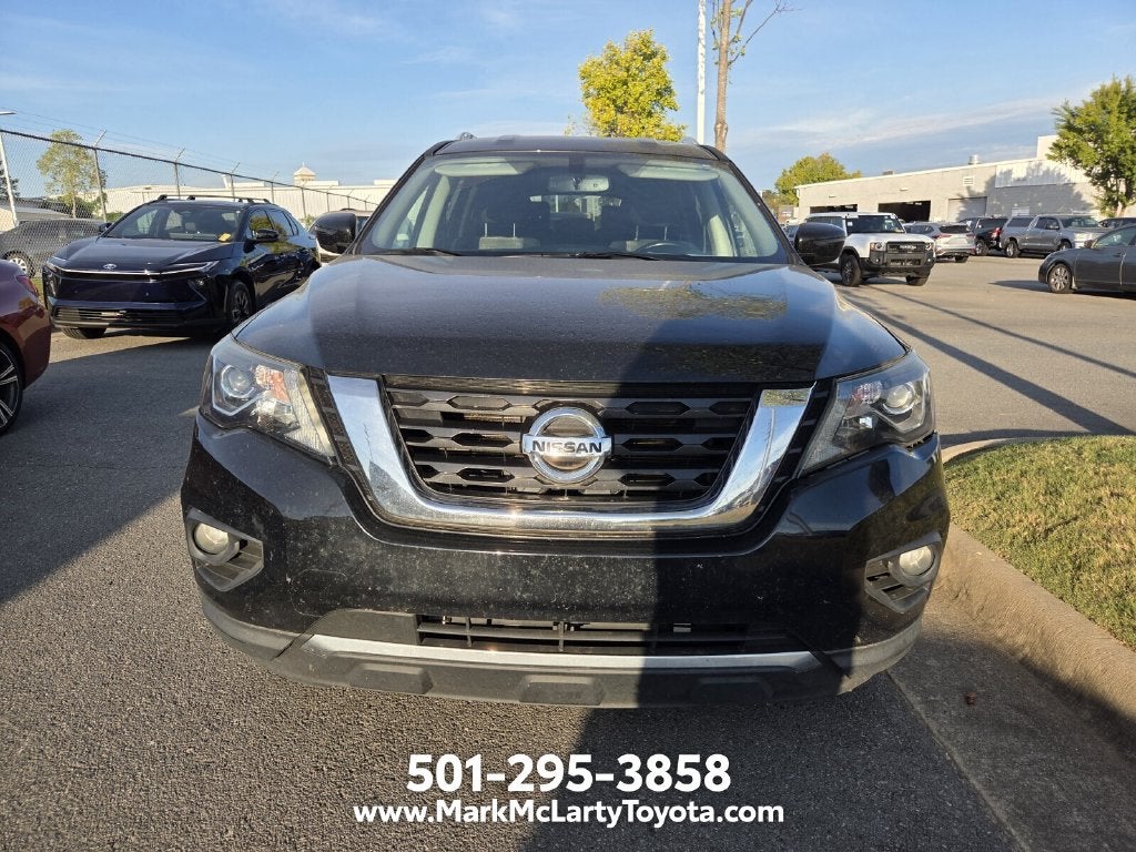 2020 Nissan Pathfinder SV