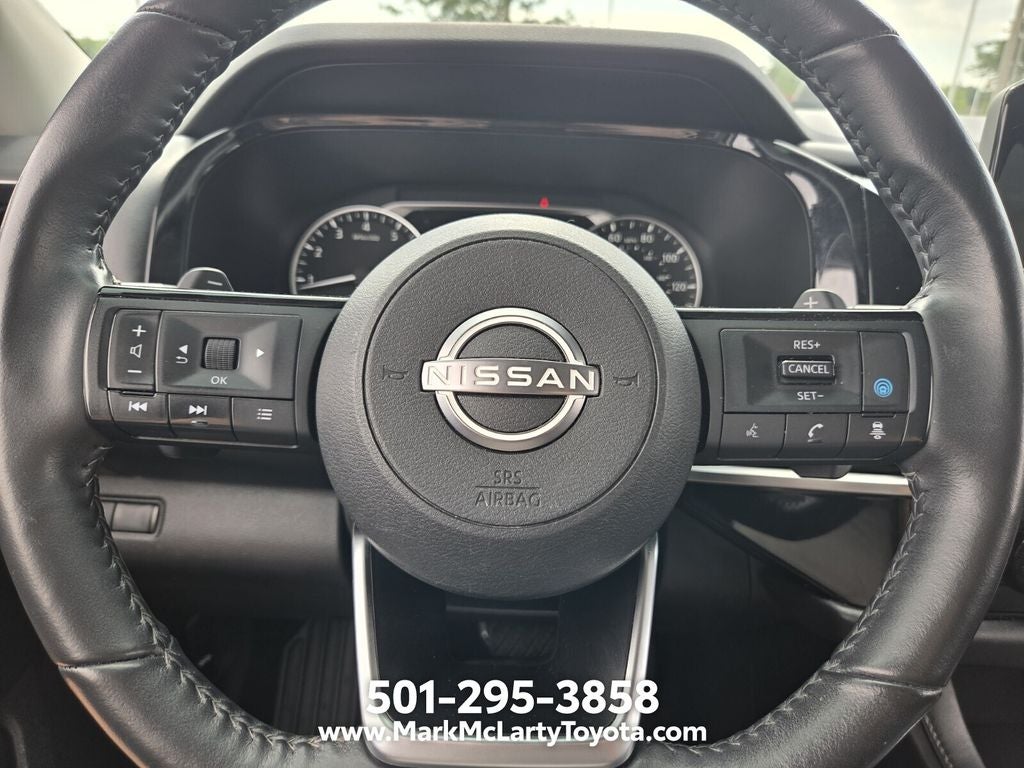 2022 Nissan Pathfinder SL