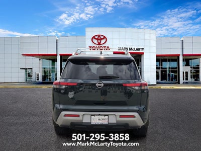 2022 Nissan Pathfinder SL
