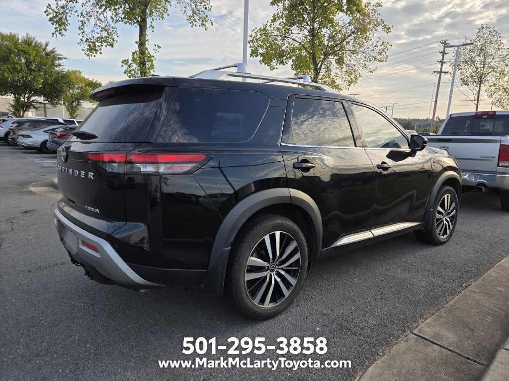 2023 Nissan Pathfinder Platinum