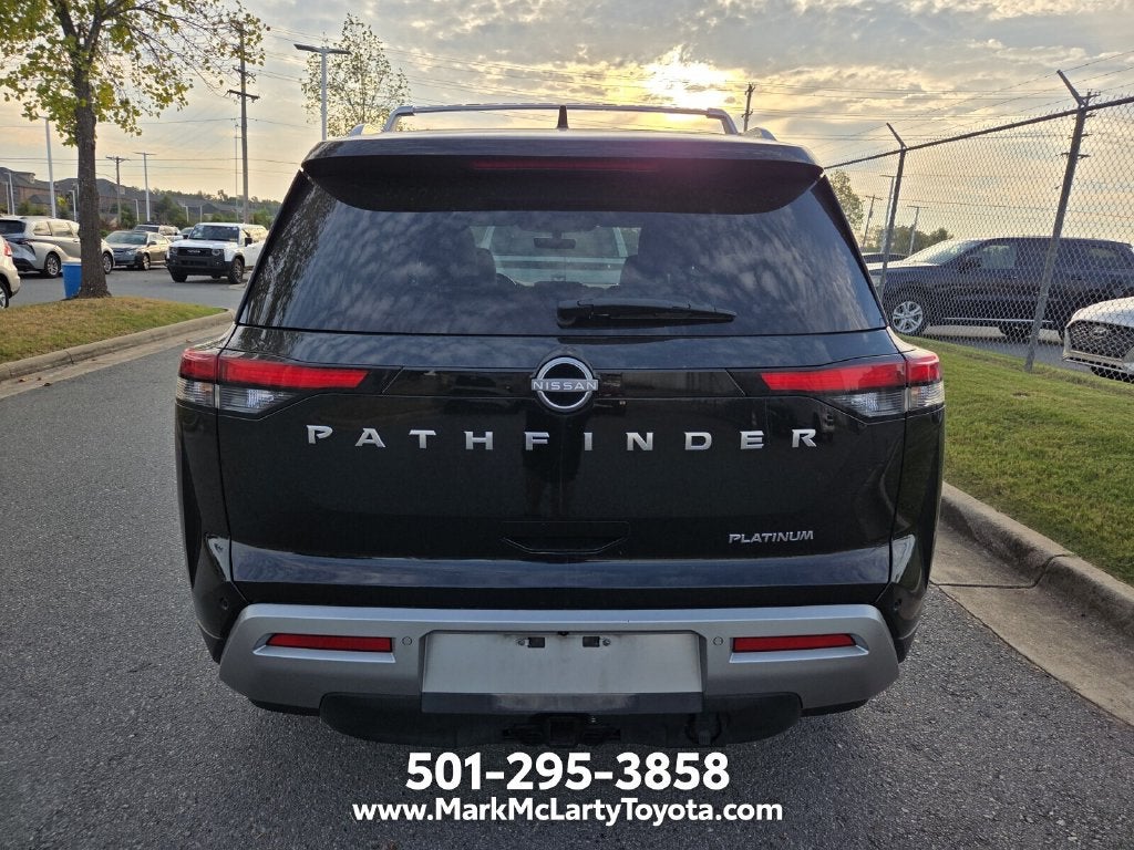 2023 Nissan Pathfinder Platinum