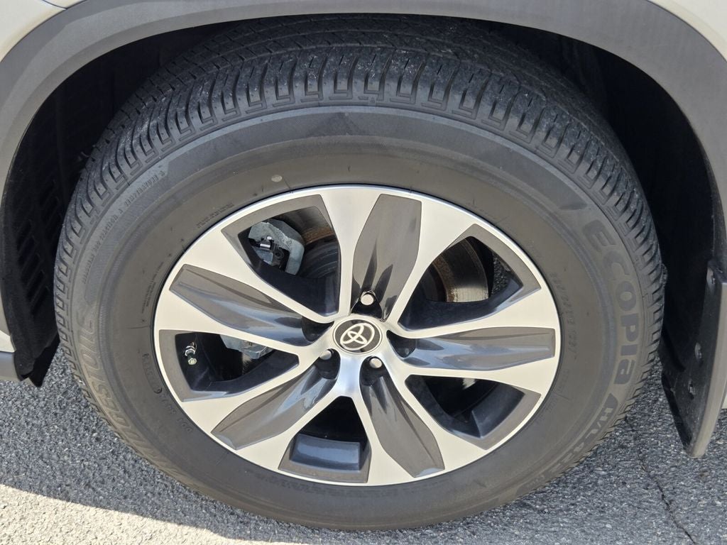 2022 Toyota HIGHLANDER HYBRD XLE