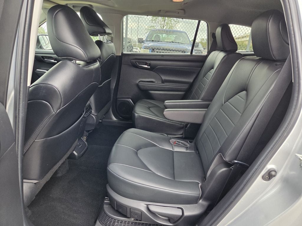 2022 Toyota HIGHLANDER HYBRD XLE