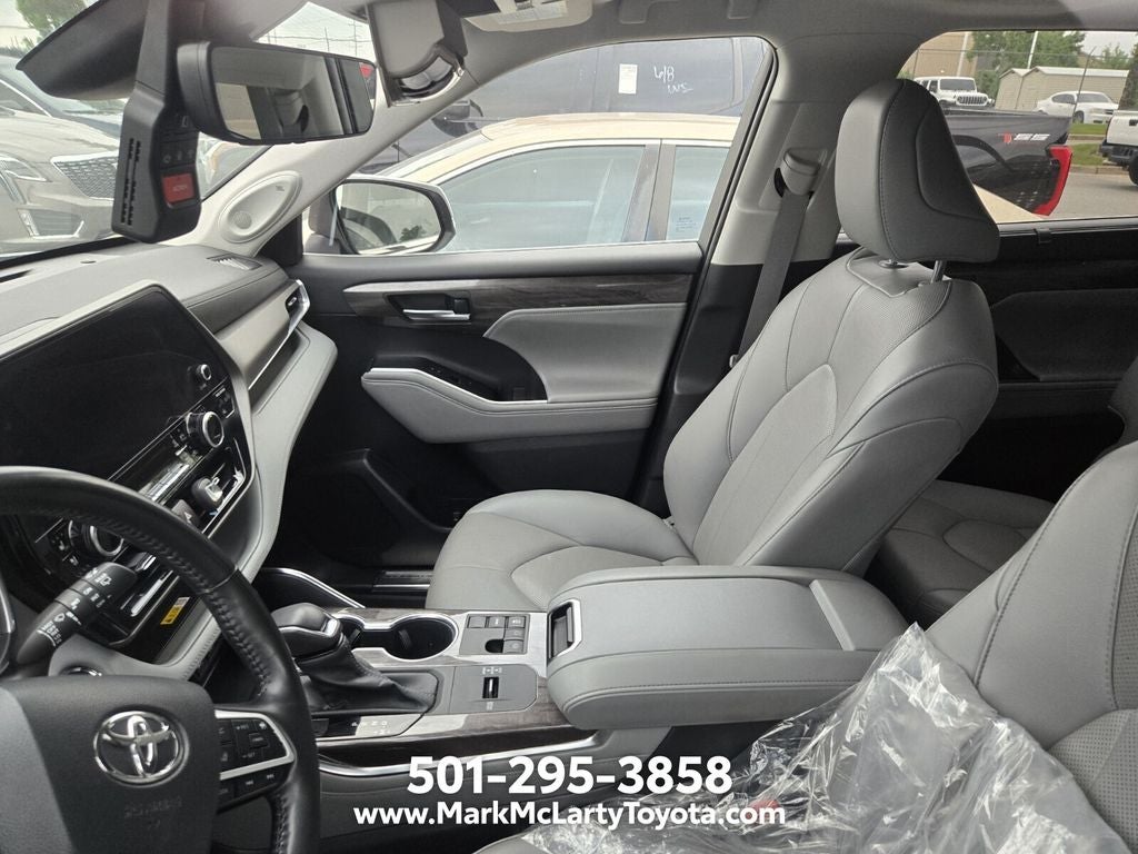 2023 Toyota HIGHLANDER Limited