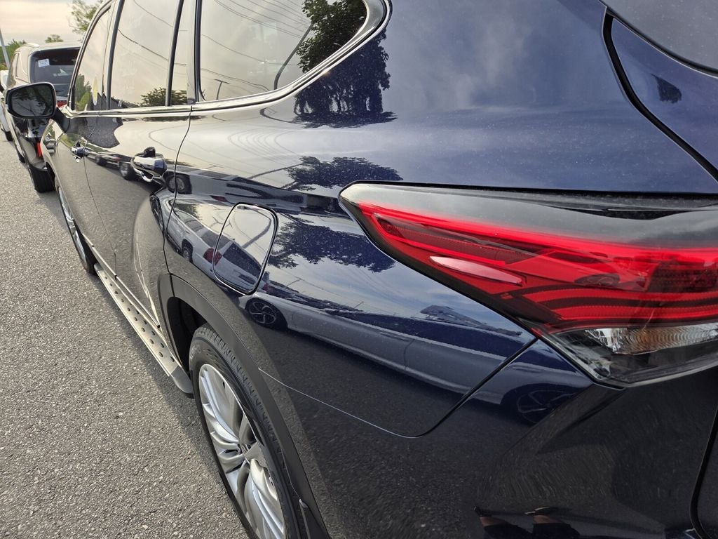 2023 Toyota Highlander Platinum