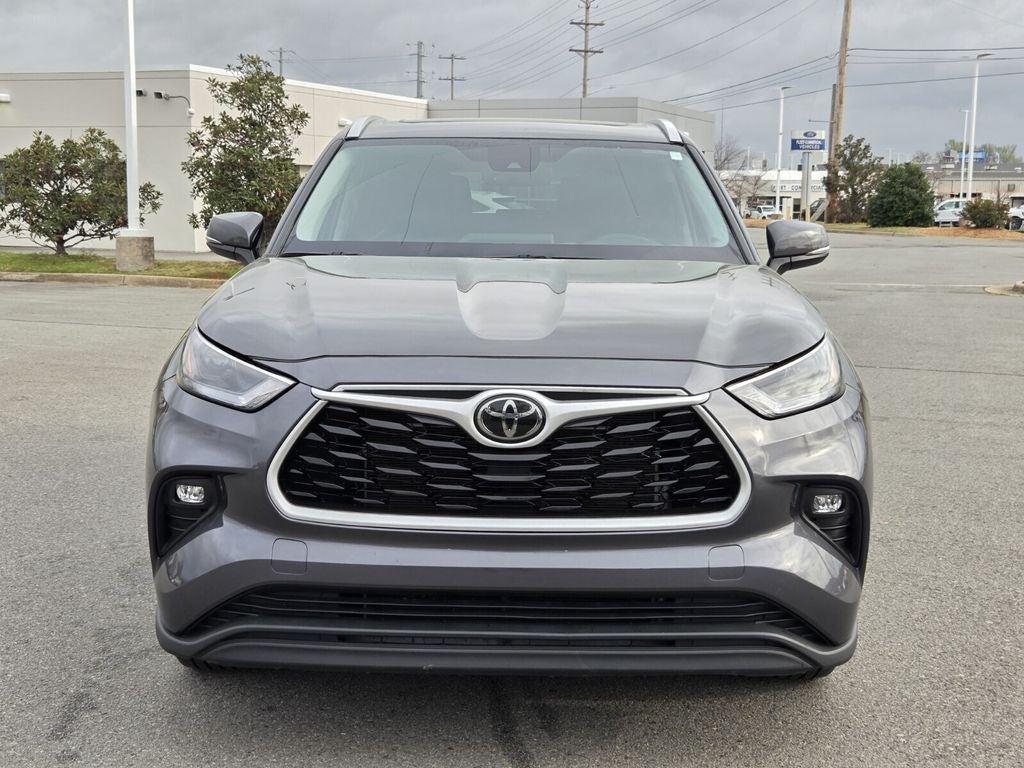 2025 Toyota HIGHLANDER XLE