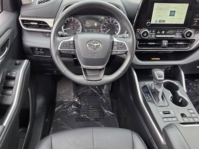 2025 Toyota HIGHLANDER XLE
