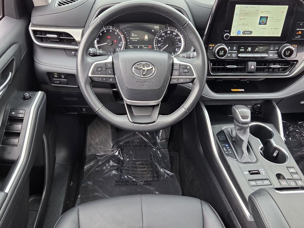 2025 Toyota HIGHLANDER XLE