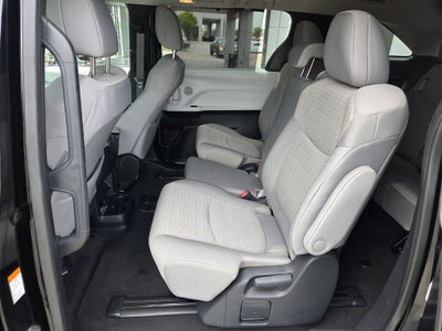 2025 Toyota SIENNA LE LE 8 Passenger