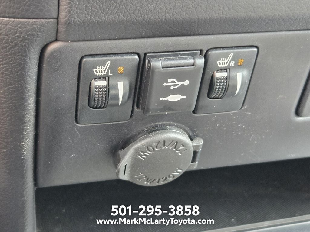 2019 Toyota Sienna SE 8 Passenger