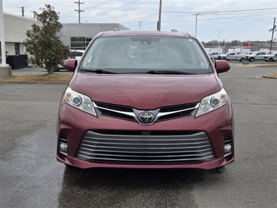 2019 Toyota SIENNA XLE 3.5L L 7 Passenger