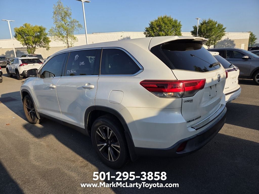 2019 Toyota Highlander LE